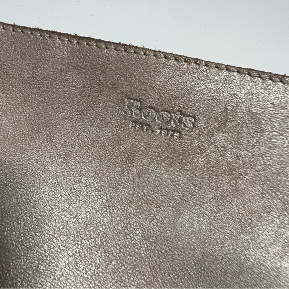 ROOTS Edie Leather Bag - Picture 4 of 15